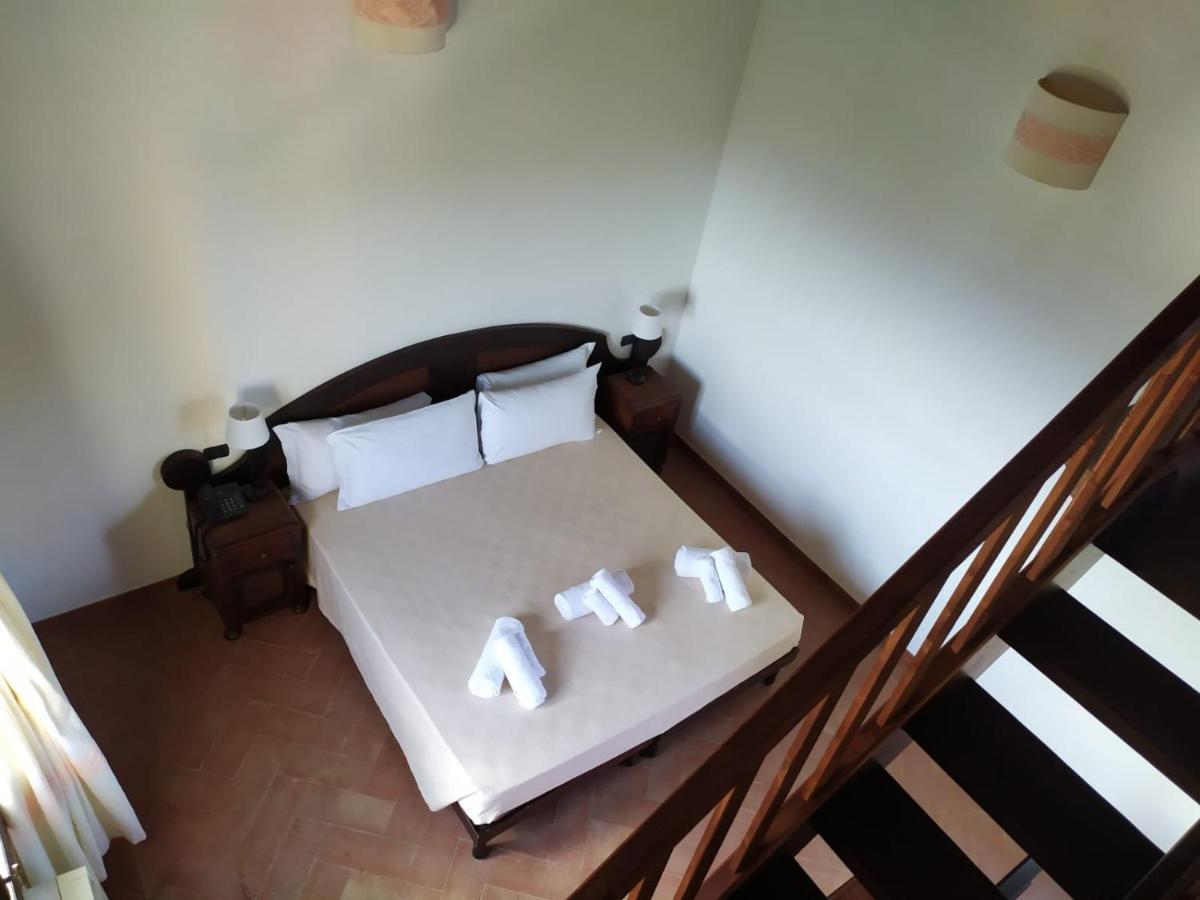 Hotel Punta Moros แตร์เตนิอา ภายนอก รูปภาพ